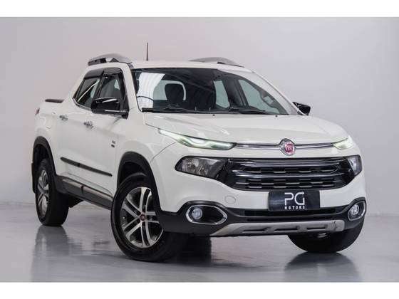 FIAT TORO 2.0 16V TURBO DIESEL VOLCANO 4WD AT9 FIAT TORO 2.0 16V TURBO DIESEL VOLCANO 4WD AT9